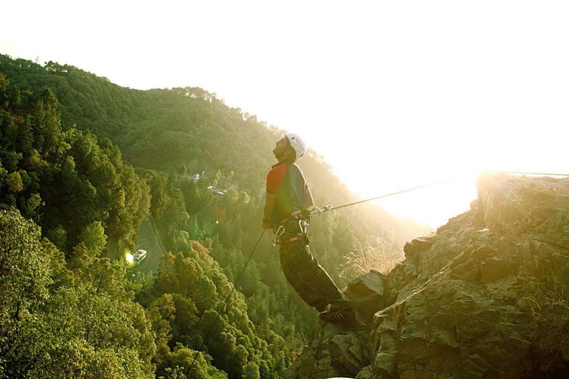Aamod Resort Shimla Esterno foto